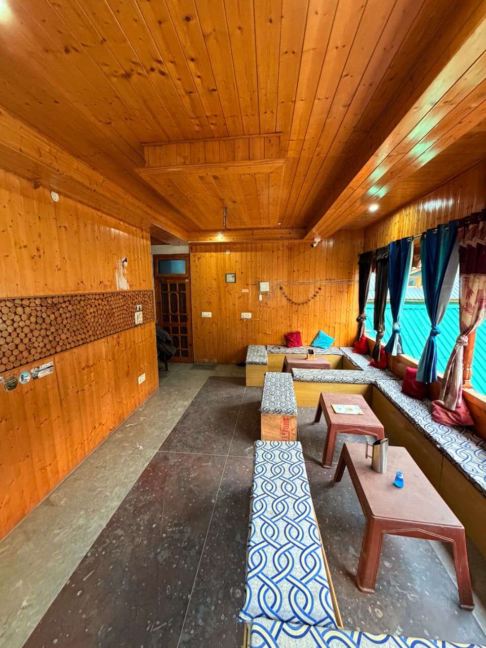 Lounge area