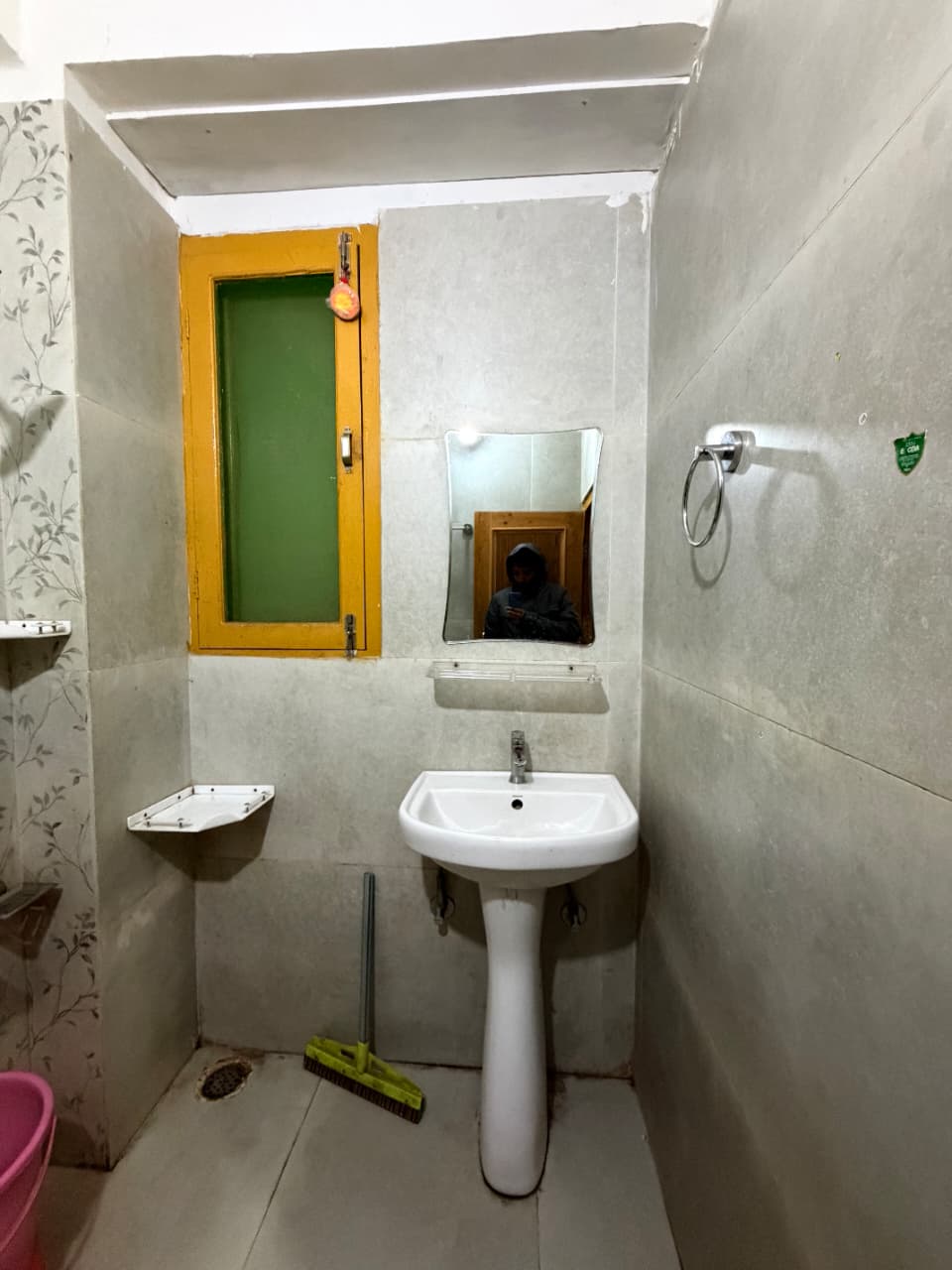 Deluxe Room - Image 8